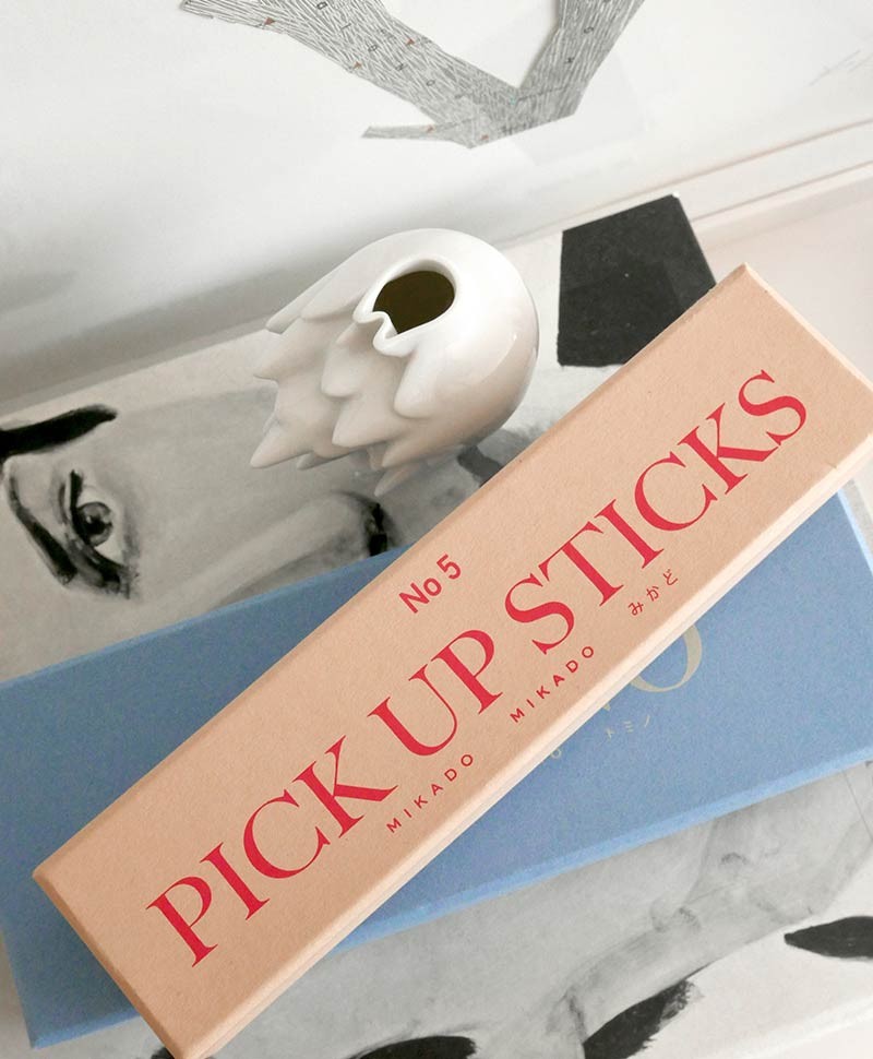 Hier sehen Sie: No. 5 Pick Up Sticks - Mikado Coffee Table Games%byManufacturer%