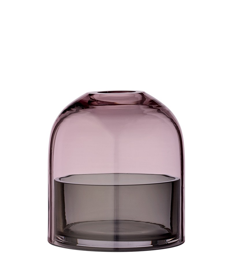 Hier abgebildet ist die TOTA Laterne aus Glas von AYTM in Rosé, Schwarz; klein – im Onlineshop RUAM concept store
