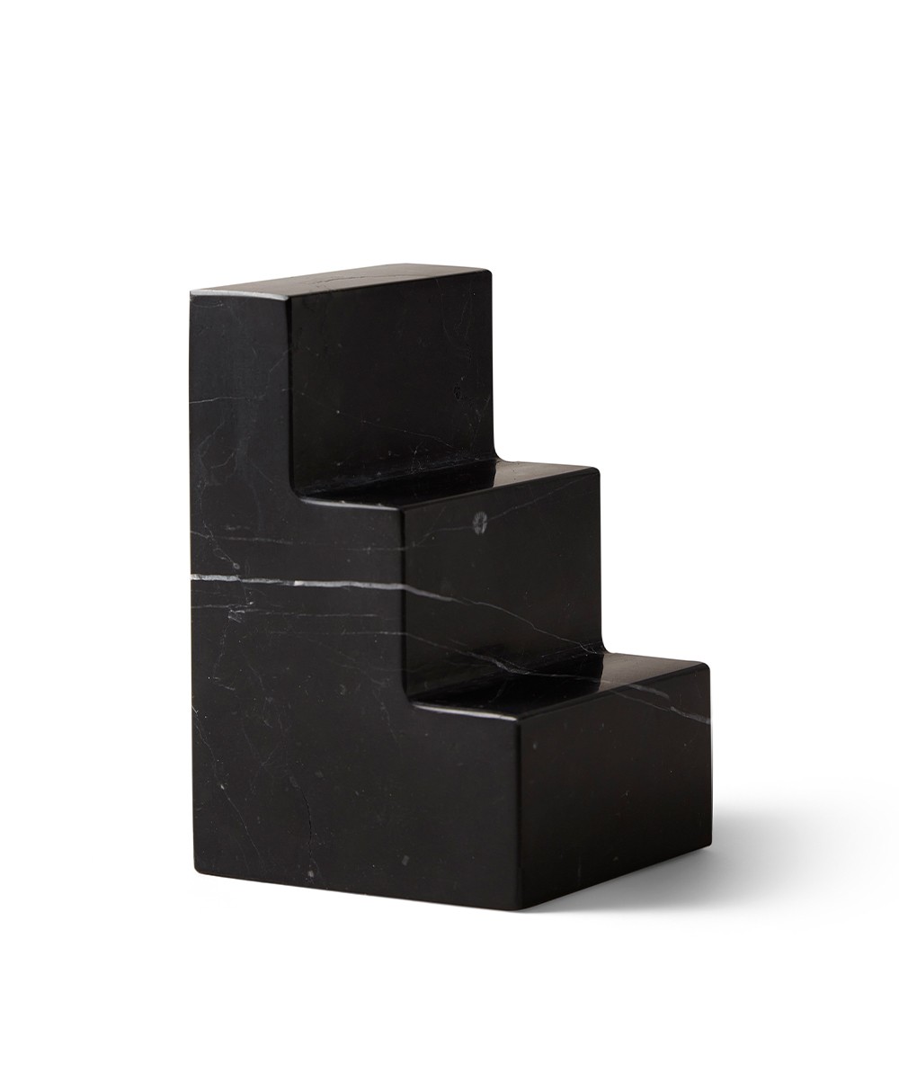 Hier sehen Sie: Bookend Stair Cube - Marble%byManufacturer%