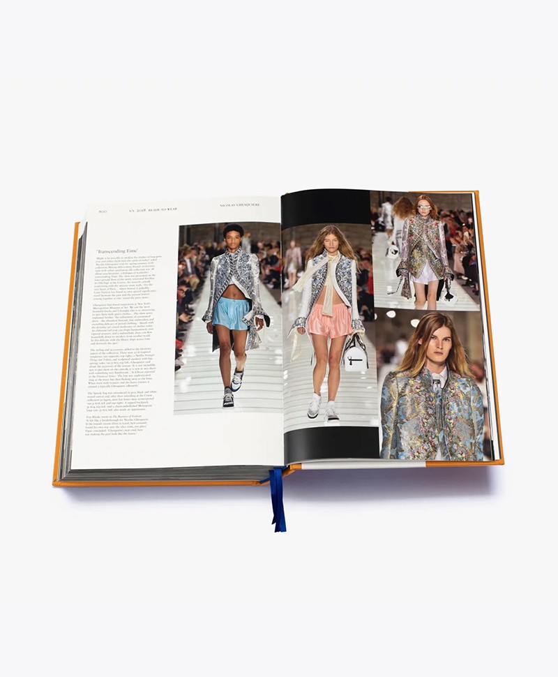 ASIA PUBLISHERS SERVICES, Louis Vuitton Catwalk: The Complete Fashion  Collections, Women