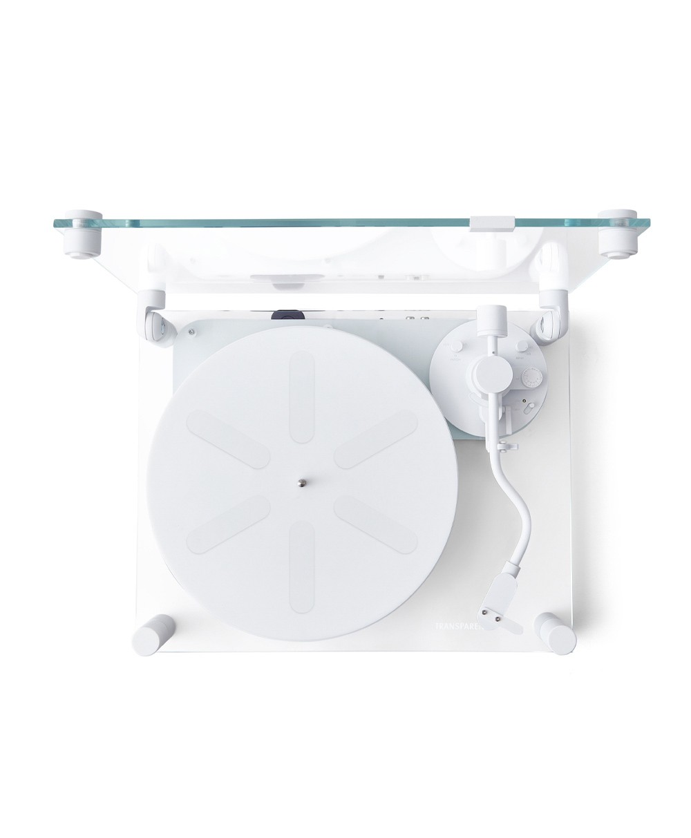 Hier ist ein Produktfoto des Transparent Turntables in der Farbe White von der Marke Transparent Sound zu sehen – im Onlineshop RAUM concept store