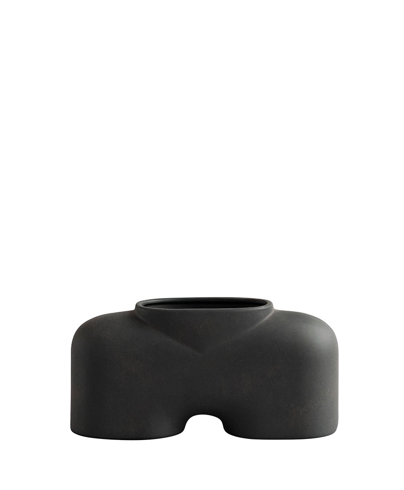 Hier abgebildet ist die Cobra Vase Fat Medio von 101 Copenhagen – im Onlineshop RAUM concept store