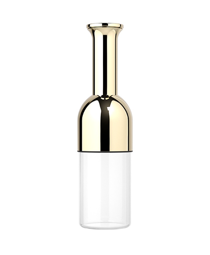 Produktbild des goldenen Weindekanters von eto im RAUM concept store