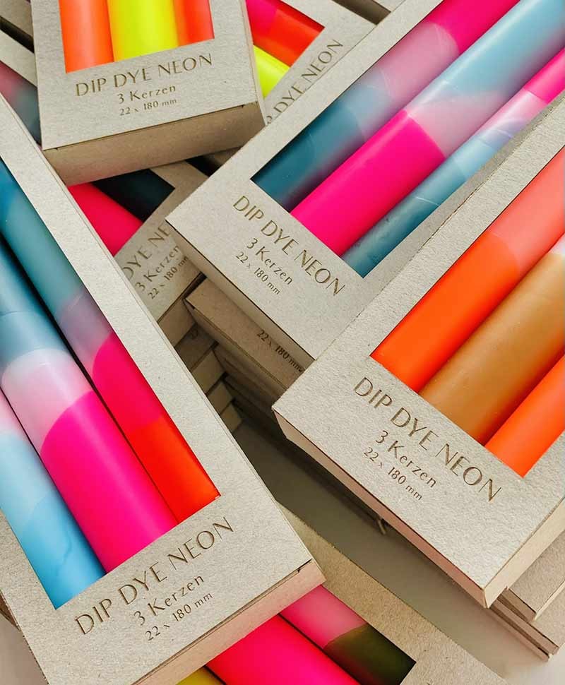 Hier sehen Sie: Dip Dye Neon Kerzen Set%byManufacturer%