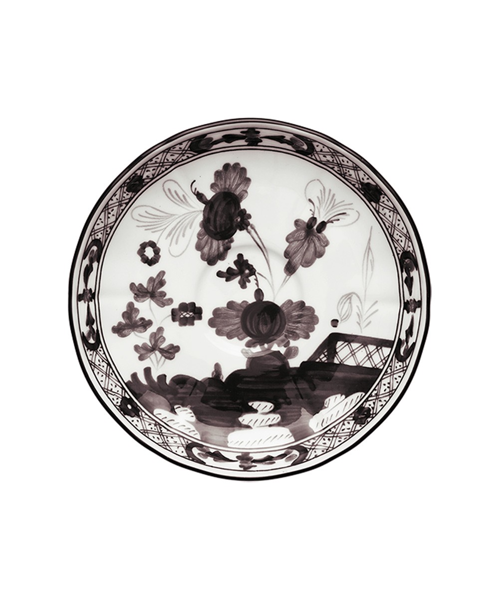 Produktbild der "Oriente Albus Tee Untertasse" von Ginori 1735 im RAUM Concept store