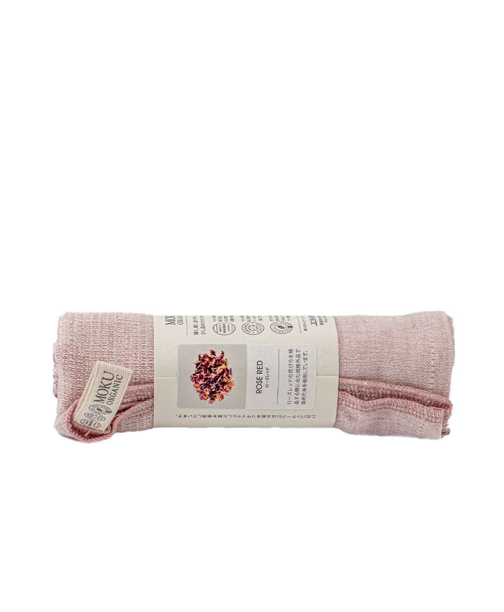 Hier abgebildet das Moku Organic Towel in Rose red von Kenkawai - RAUM concept store