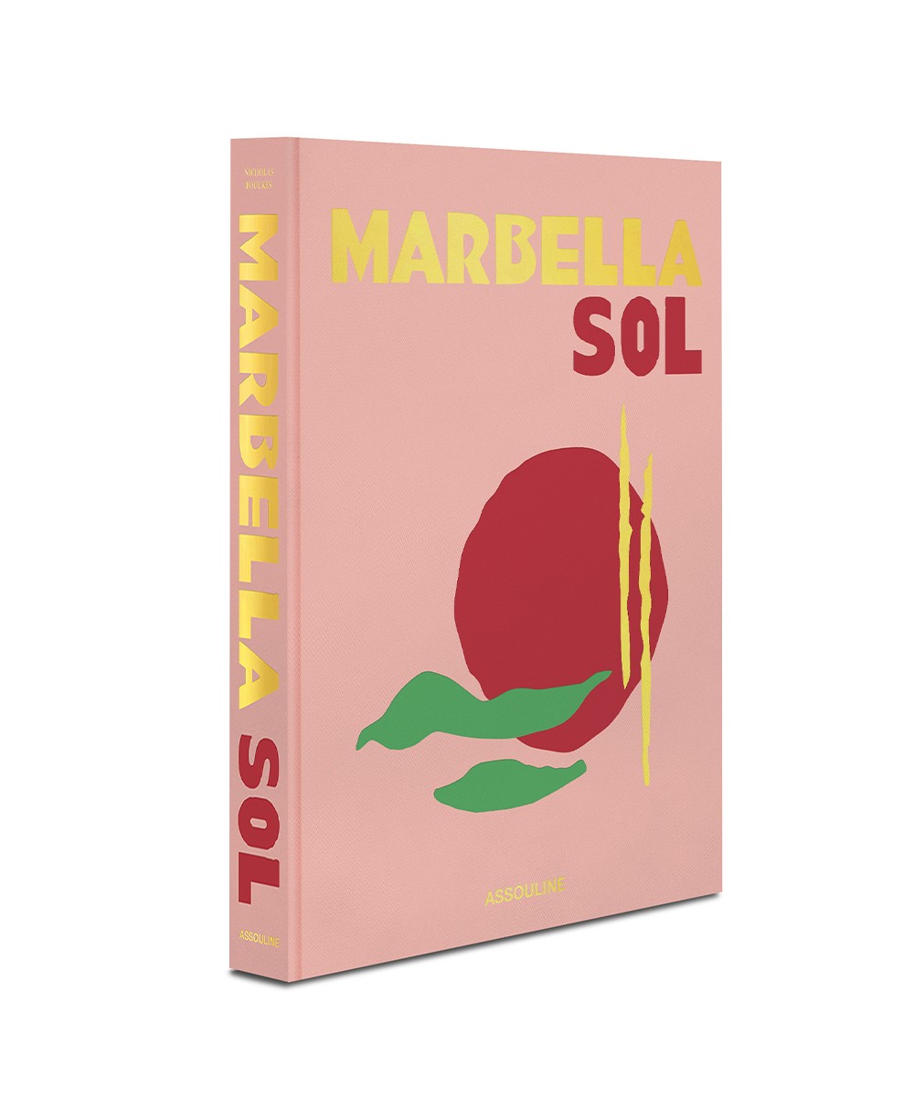 Hier abgebildet der Travelbook Bildband Marbella Sol von Assouline - RAUM concept store