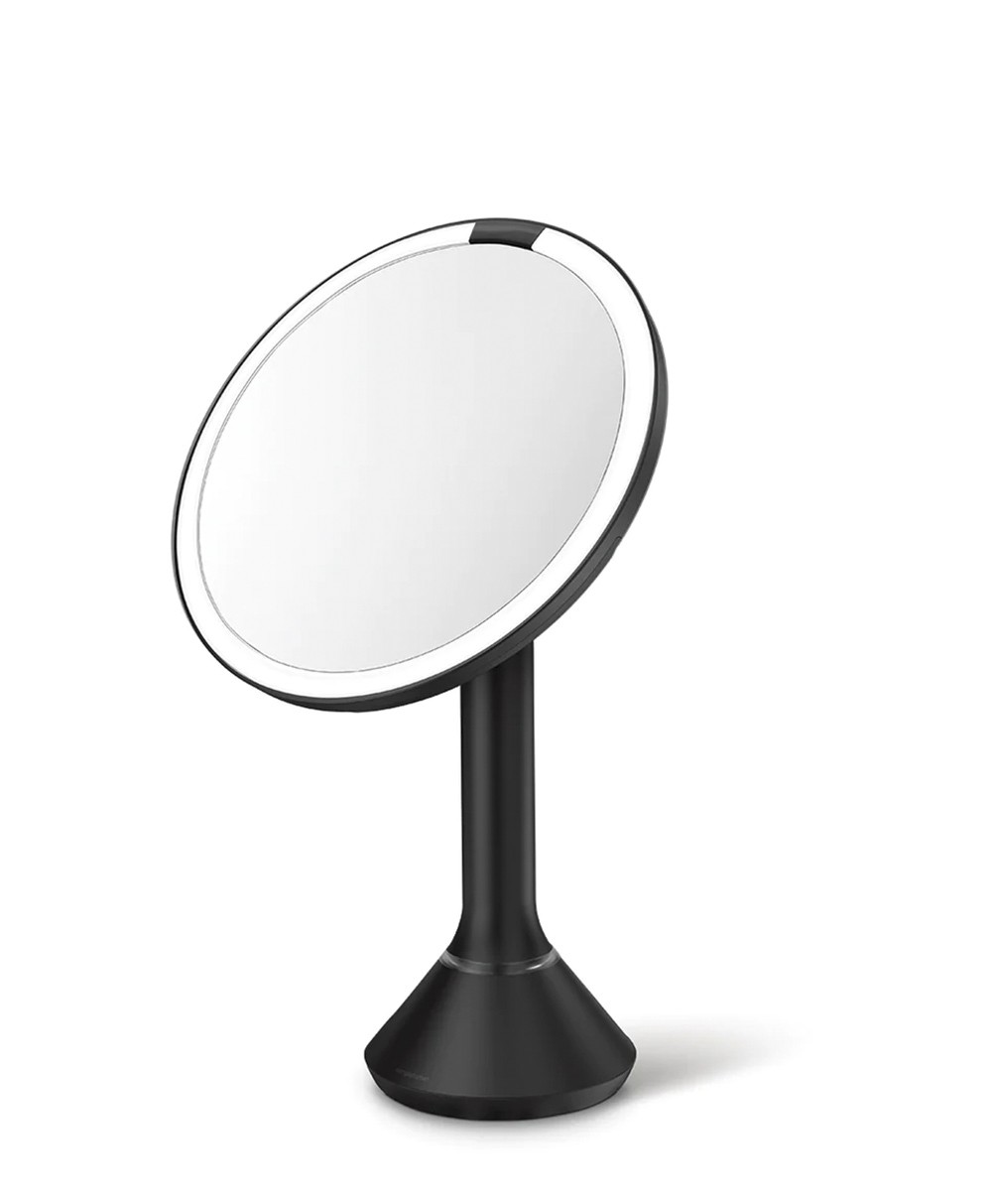 Hier abgebildet ein Produktbild eines Kosmetikspiegels von simplehuman in mattschwarz