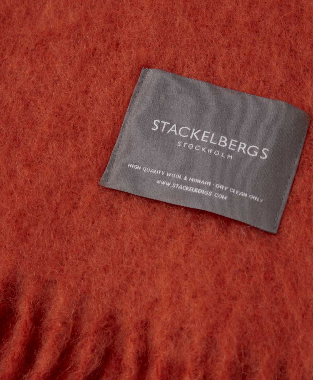 Hier abgebildet die Mohair Decke von Stackelbergs - RAUM concept store