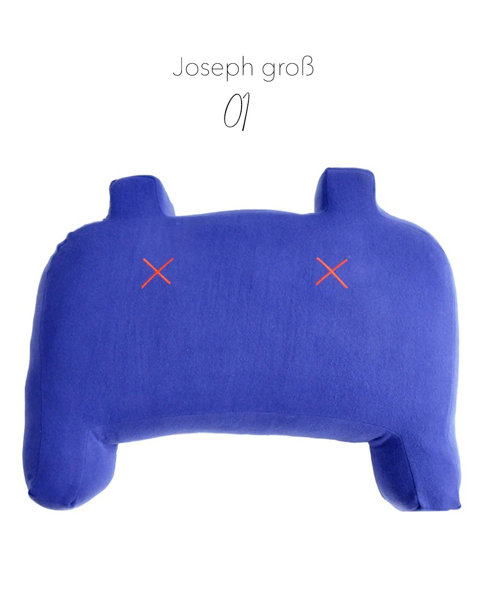 Produktbild des "Monster Joseph groß" in blau des Herstellers LPJ im RAUM Conceptstore