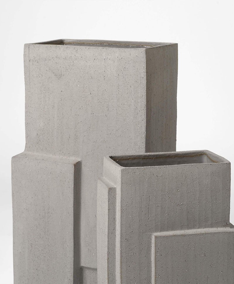 Hier sehen Sie: Monolith Vase%byManufacturer%