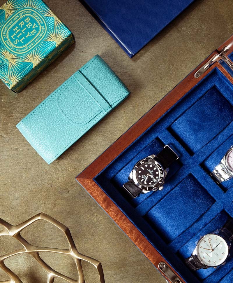 Hier sehen Sie ein Produktbild von dem Portobello Watch Pouch in blue  D403 von Rapport London - RAUM concept store