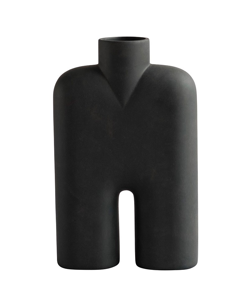Hier abgebildet ist die Cobra Vase Tall Medio von 101 Copenhagen – im Onlineshop RAUM concept store