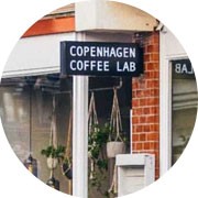 Außenansicht des Copenhagen Coffee Labs