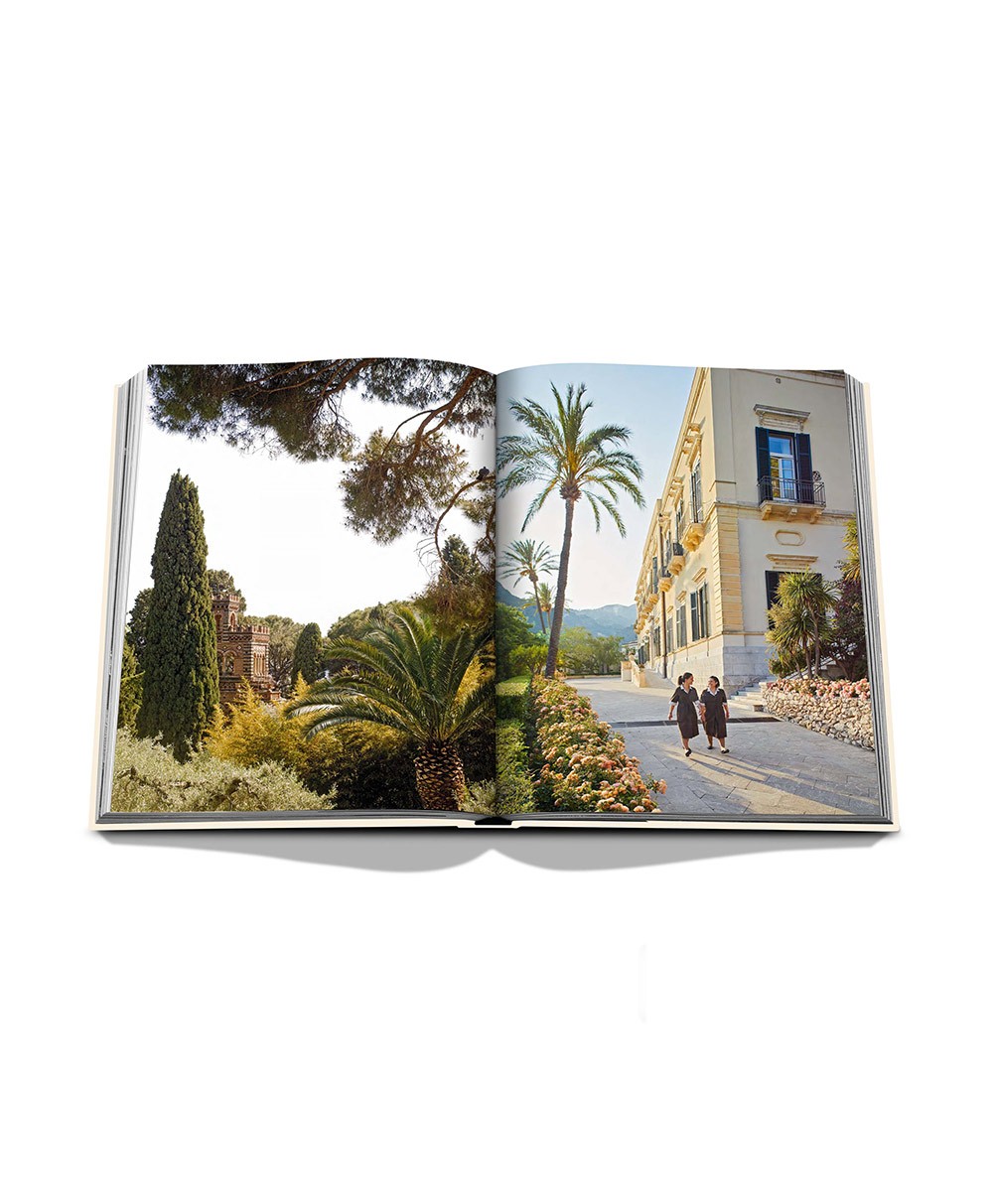Offene Seite des Bildbands Sicily Honor von Gianni Riotta veröffentlicht von Assouline