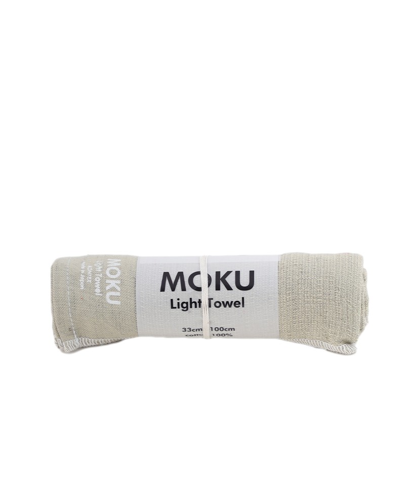 Hier abgebildet ist das Moku leichtes Baumwoll-Handtuch m in khaki von Kenkawai – im RAUM concept store
