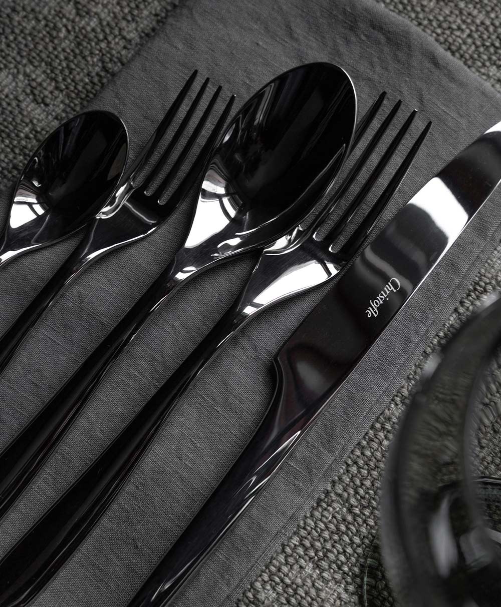 Hier sehen Sie:  L’Ame de Christofle Cutlery 5-Piece Set%byManufacturer%