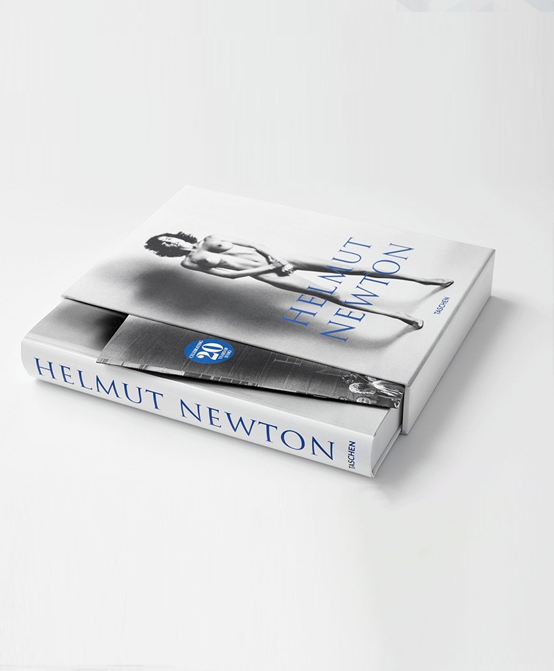 Hier sehen Sie: Helmut Newton 20th Anniversary Edition%byManufacturer%