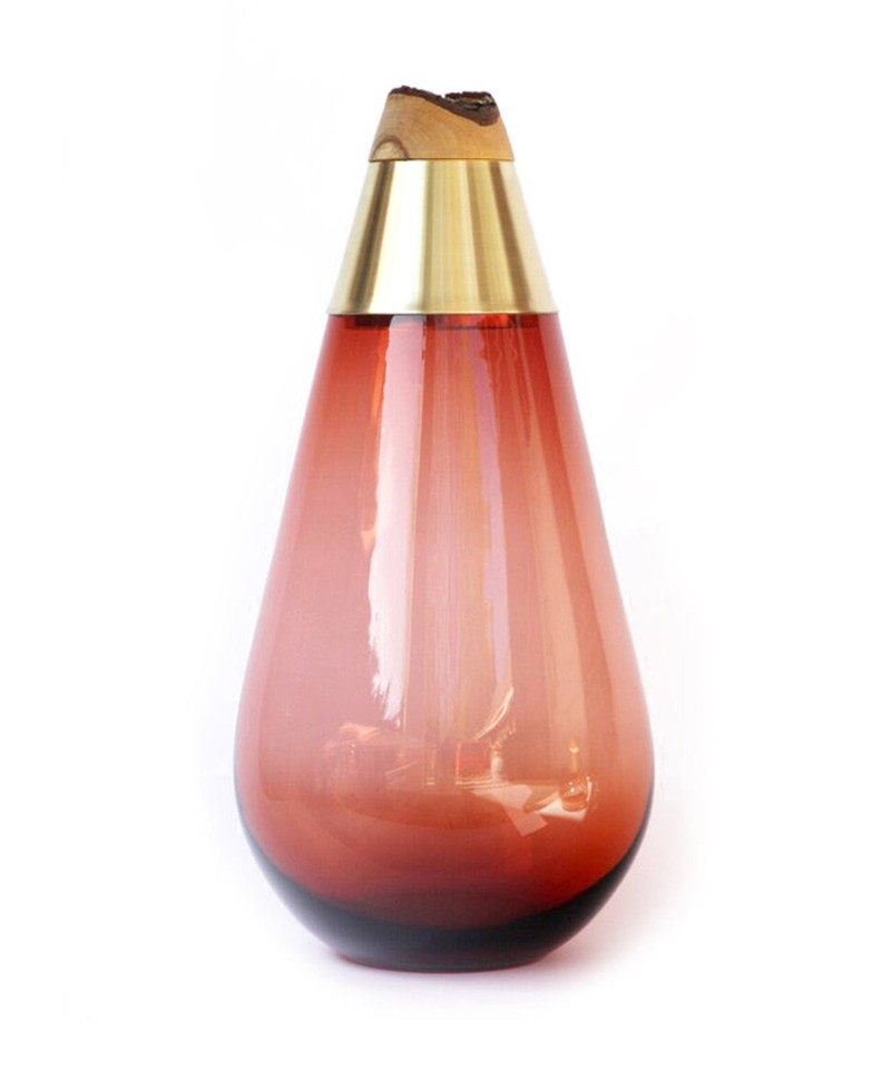 Hier sehen Sie ein Produktfoto der Vase Scarabee in Peach von Utopia & Utility at RAUM concept store
