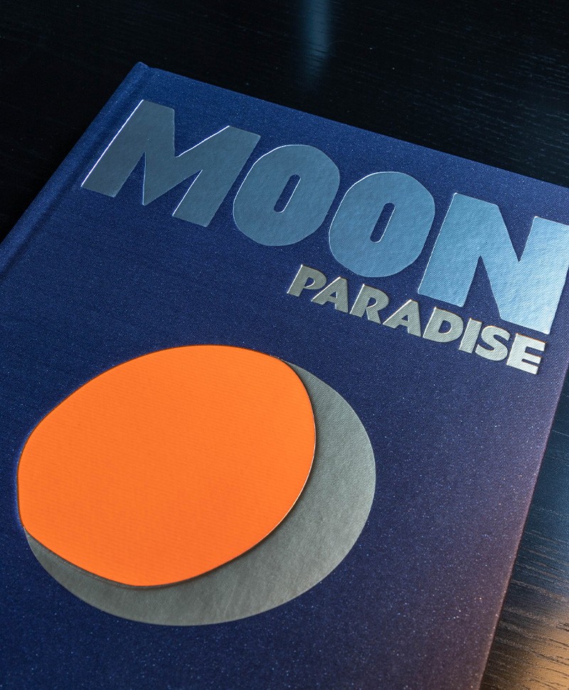 Hier sehen Sie: Bildband Moon Paradise%byManufacturer%