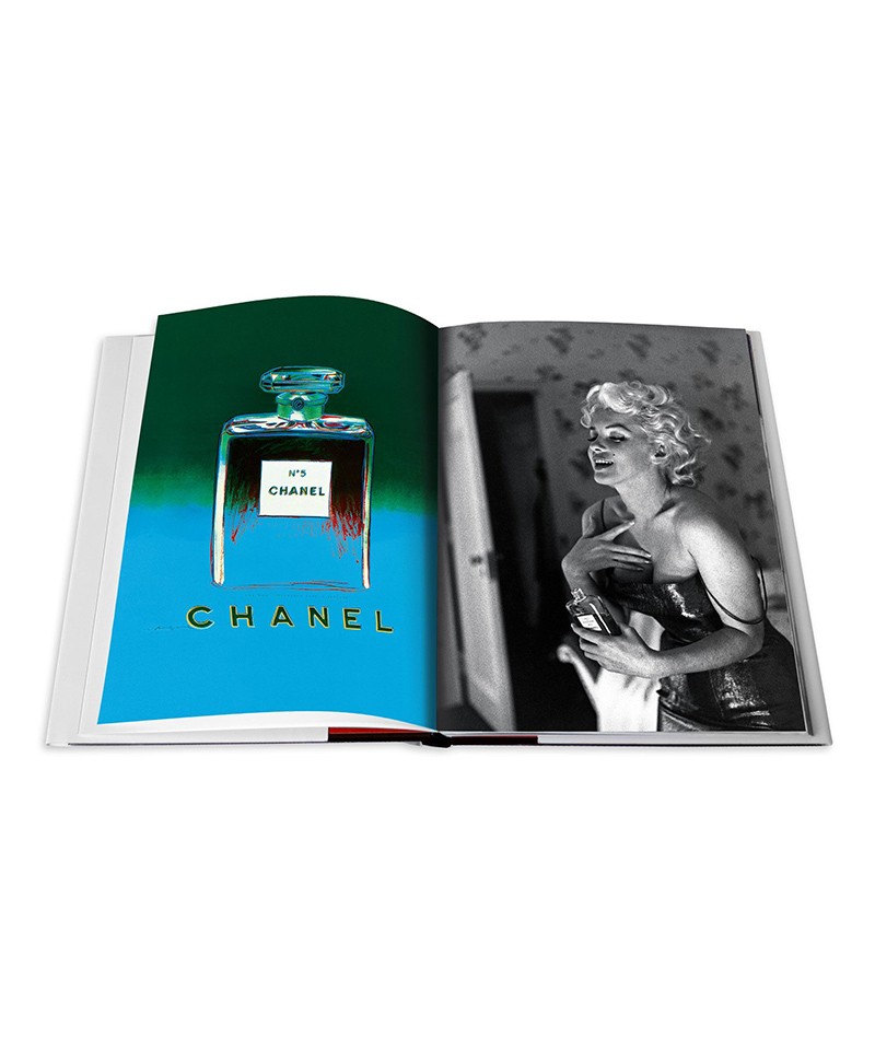 Hier sehen Sie: Bildband Chanel (New Edition)%byManufacturer%