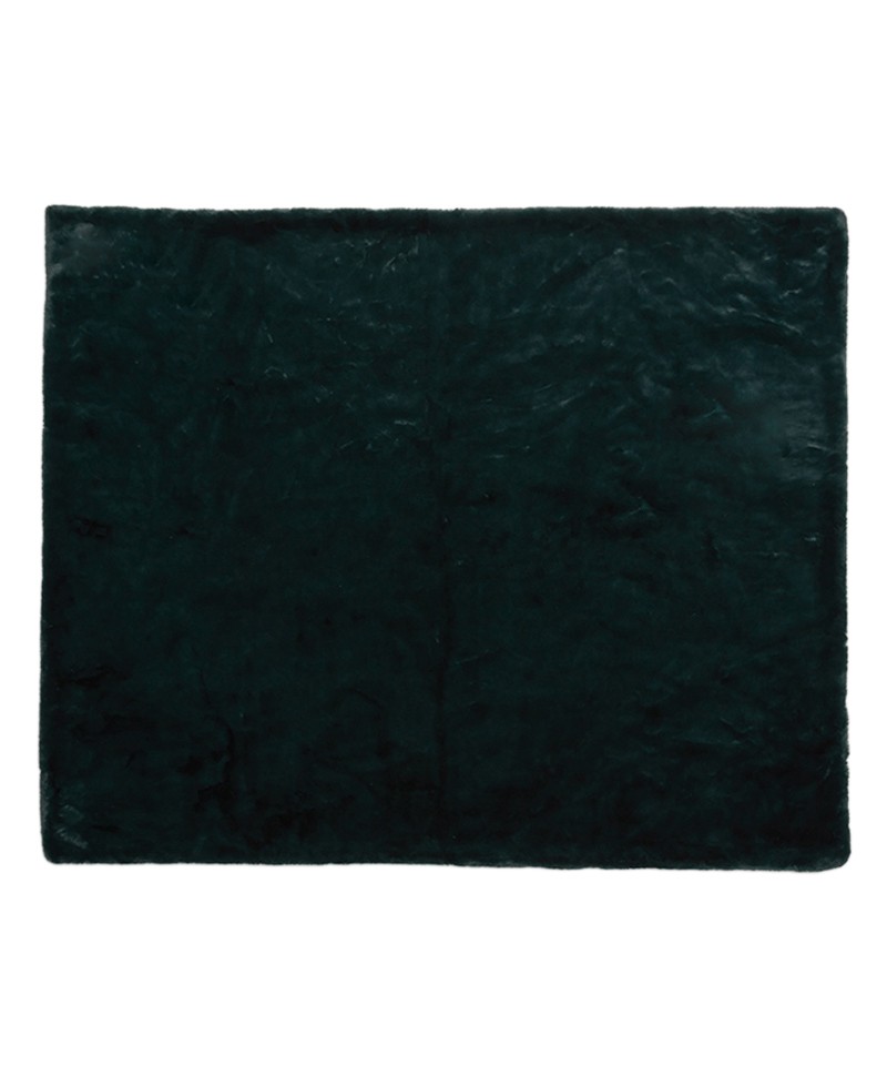 Das Produktfoto zeigt die ausgebreitete Decke Jumbo Brady von der Marke Apparis in der Farbe emerald green – im Onlineshop RAUM concept store