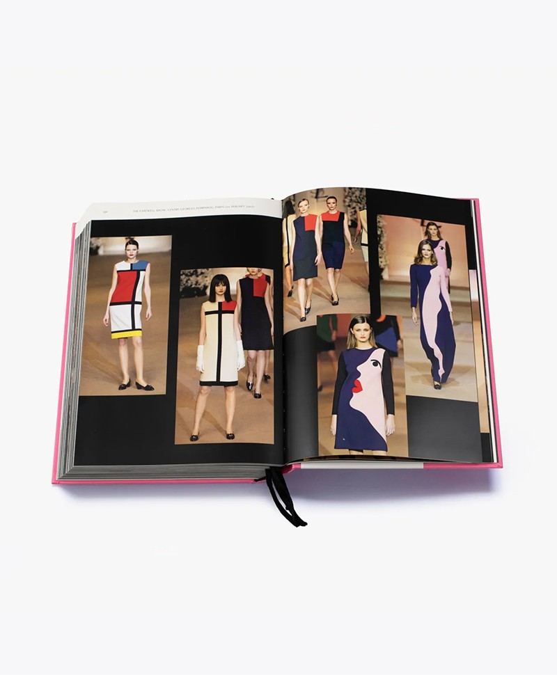 Yves Saint Laurent: Catwalk Collection – Shelf