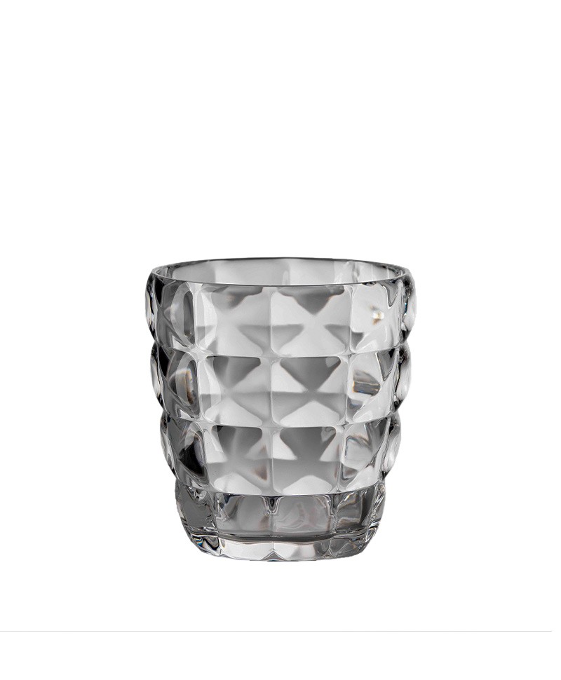Hier sehen Sie ein Foto vom Tumbler "Diamante" aus Acryl in der Farbe transparente