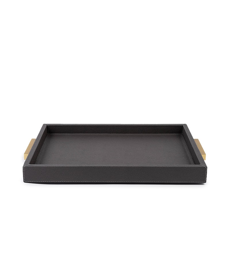 Hier abgebildet ist das Deco Tray aus Kalbsleder small in lava brass von GioBagnara – im RAUM concept store