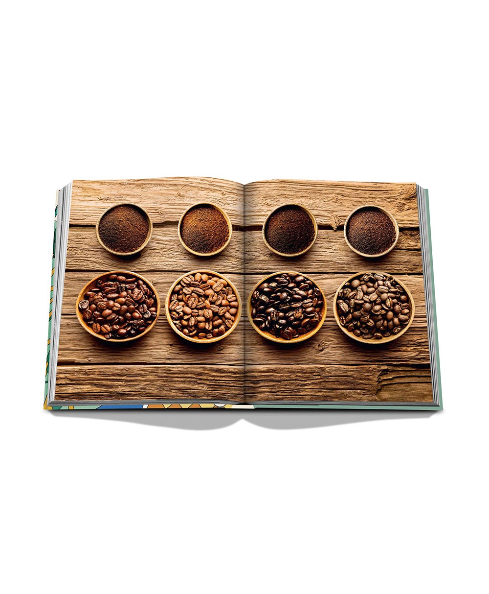 Aufgeschlagene Seite des Coffee Table Books „Saudi Coffee: The Culture of Hospitality“ von Assouline im RAUM concept store 