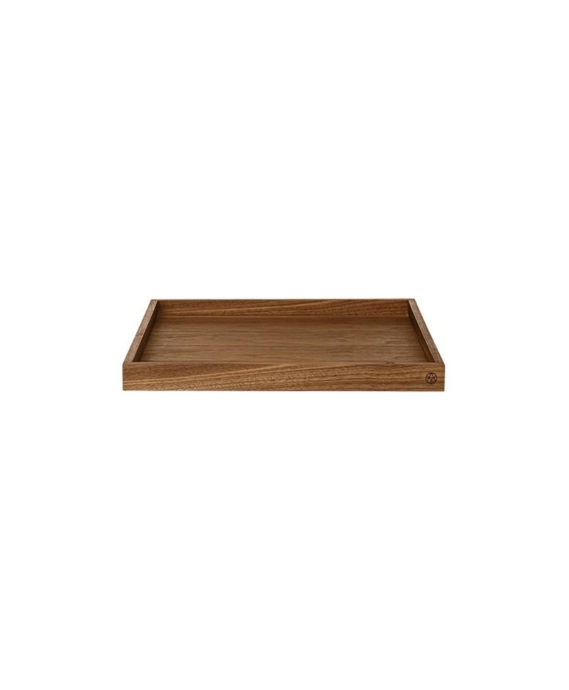 Hier abgebildet ist der UNITY Tablett aus Holz von AYTM in Walnuss – im Onlineshop RUAM concept store