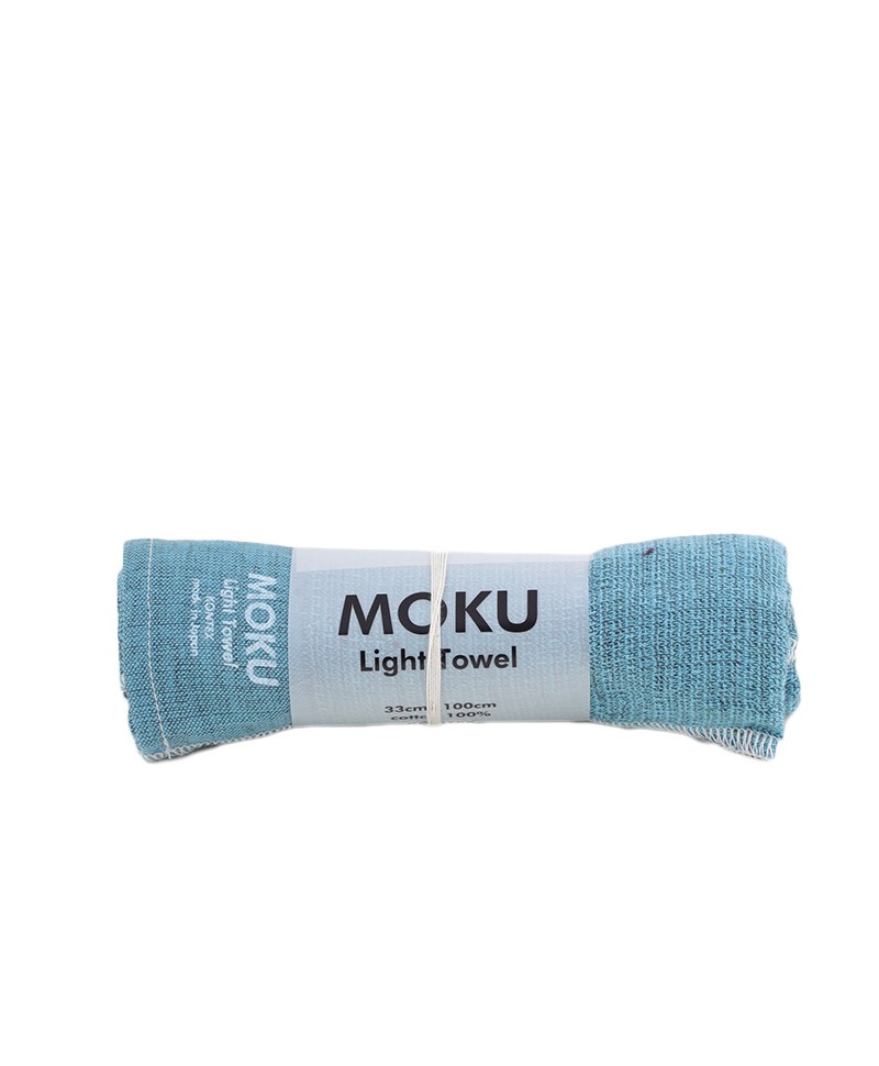 Hier abgebildet ist das Moku leichtes Baumwoll-Handtuch m in blue green von Kenkawai – im RAUM concept store