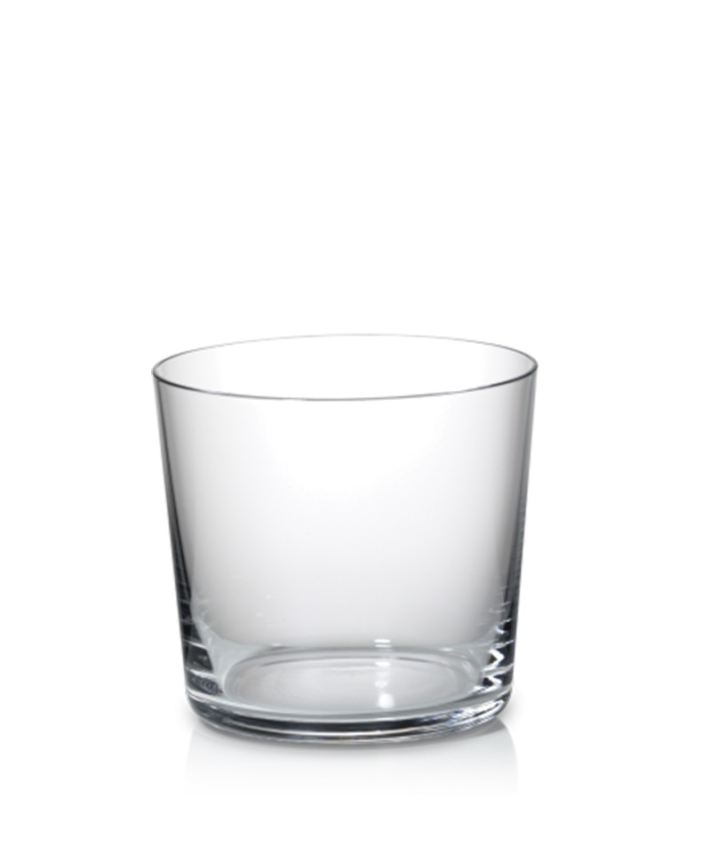 Hier abgebildet ist das Mundgeblasene Wasserglas Odeon 0,25L klar von Dibbern – im Onlineshop RAUM concept store