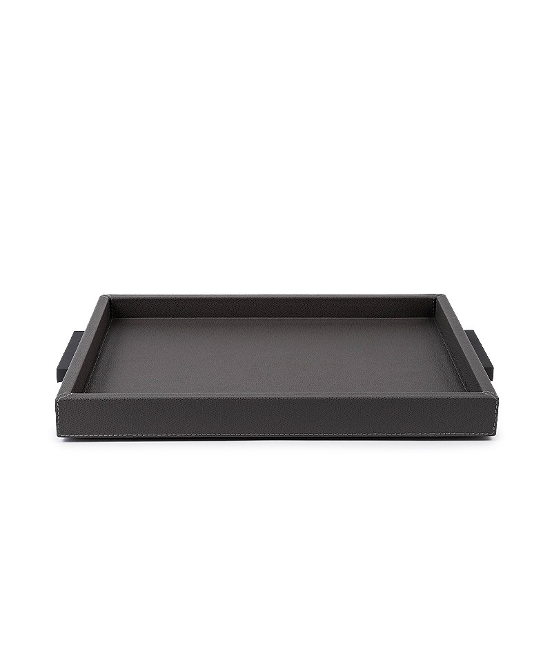 Hier abgebildet ist das Deco Tray aus Kalbsleder small in lava bronze von GioBagnara – im RAUM concept store