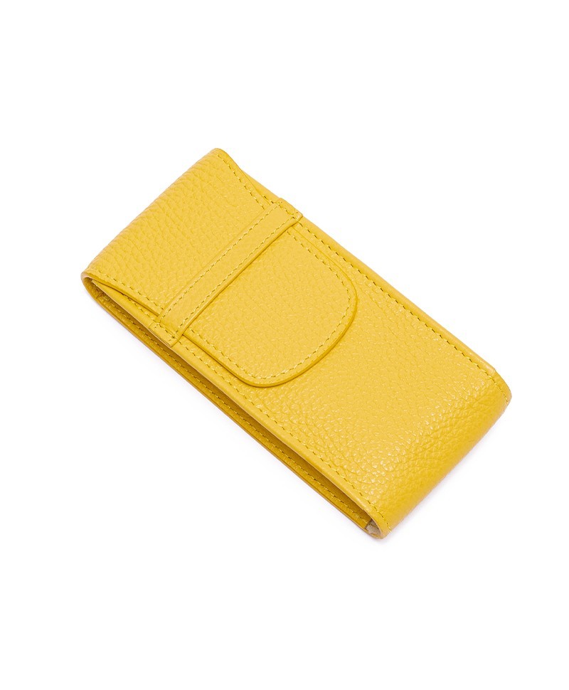 Hier sehen Sie ein Produktbild von dem Portobello Watch Pouch in Yellow  D401 von Rapport London - RAUM concept store
