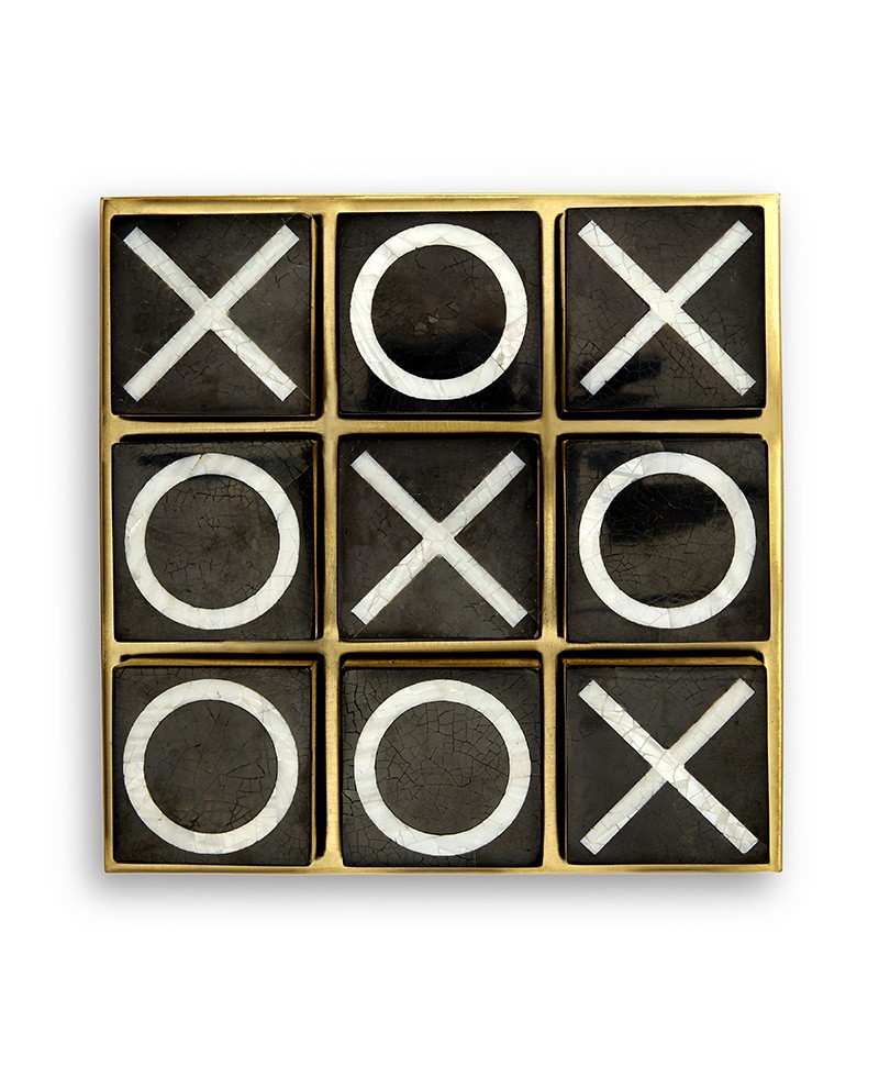 Hier sehen Sie: Tic Tac Toe Game%byManufacturer%