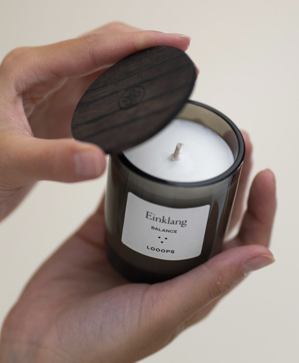 Duftkerze bestellen online RAUM concept Looops – Looops Kerzen von im store