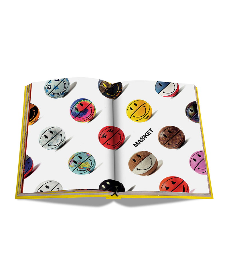 Innenansicht: Bildband Smiley: 50 Years of Good News von Assouline – im Onlineshop RAUM concept store