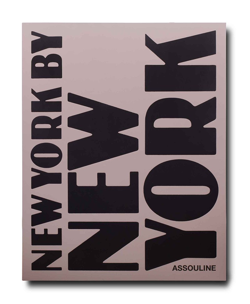 Hier sehen Sie das Cover von dem Bildband New York by New York von der Marke Assouline – RAUM concept store