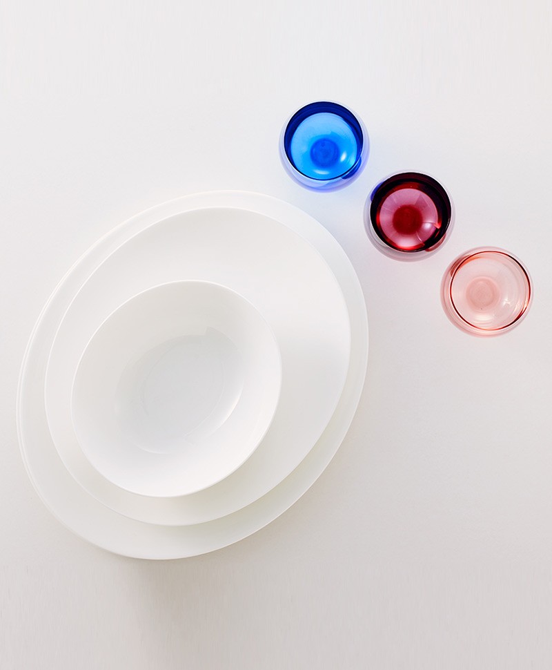 Hier sehen Sie: Mundgeblasenes Trinkglas Solid Color%byManufacturer%