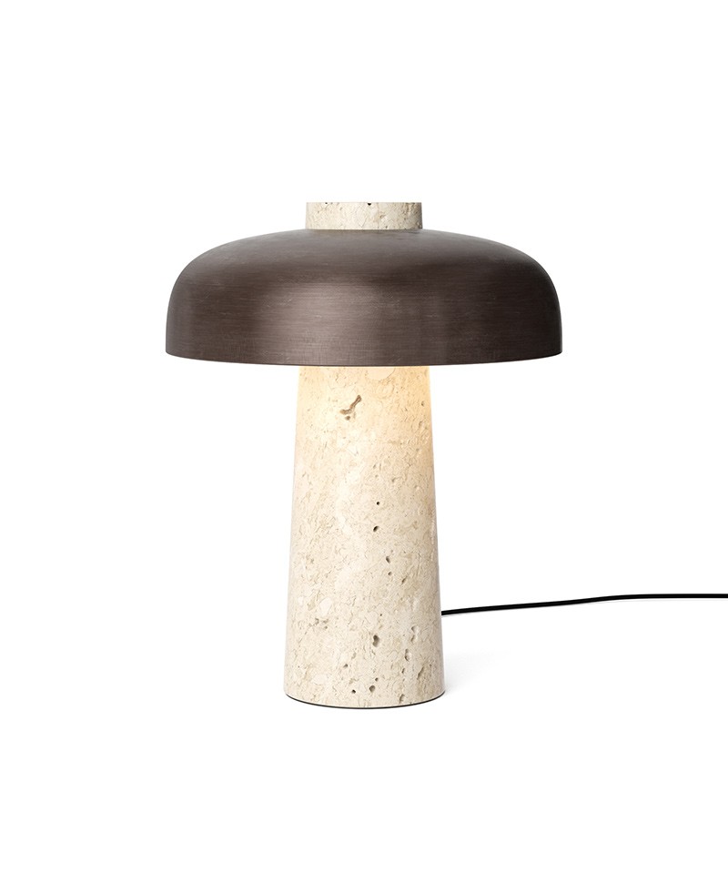 Hier sehen Sie: Tischlampe Reverse Table Lamp von Menu Design
