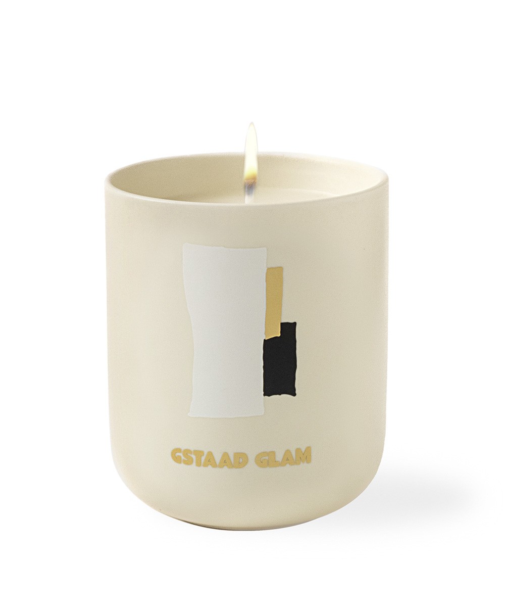 Dieses Bild zeigt das Produktbild der Travel from Home Candle Gstaad Glam von Assouline im RAUM concept store