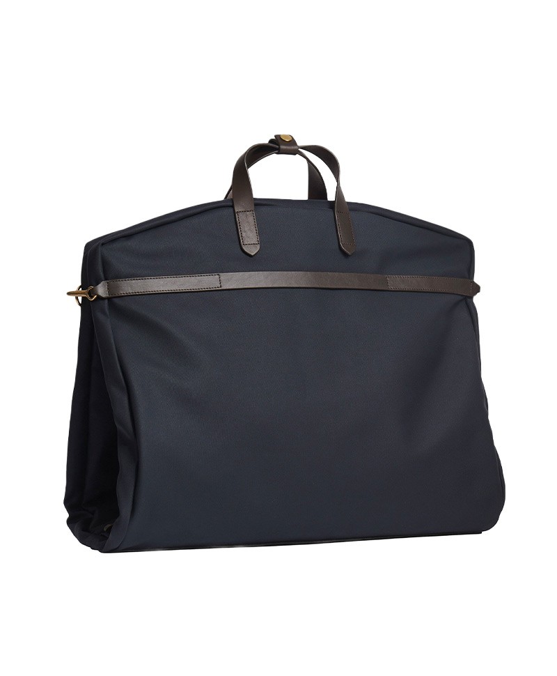 Produktbild der Anzugtasche von Mismo in navy - RAUM concept store