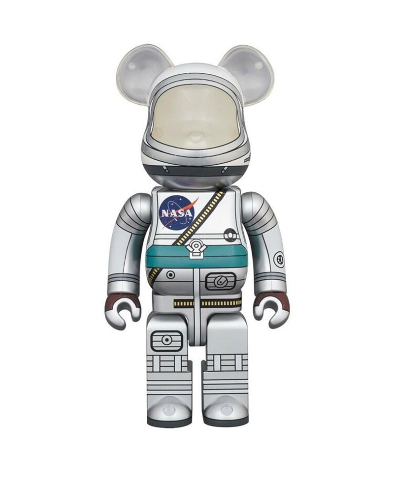 Hier sehen Sie: Bearbrick NASA - Project Mercury Astronaut von Medicom Toy